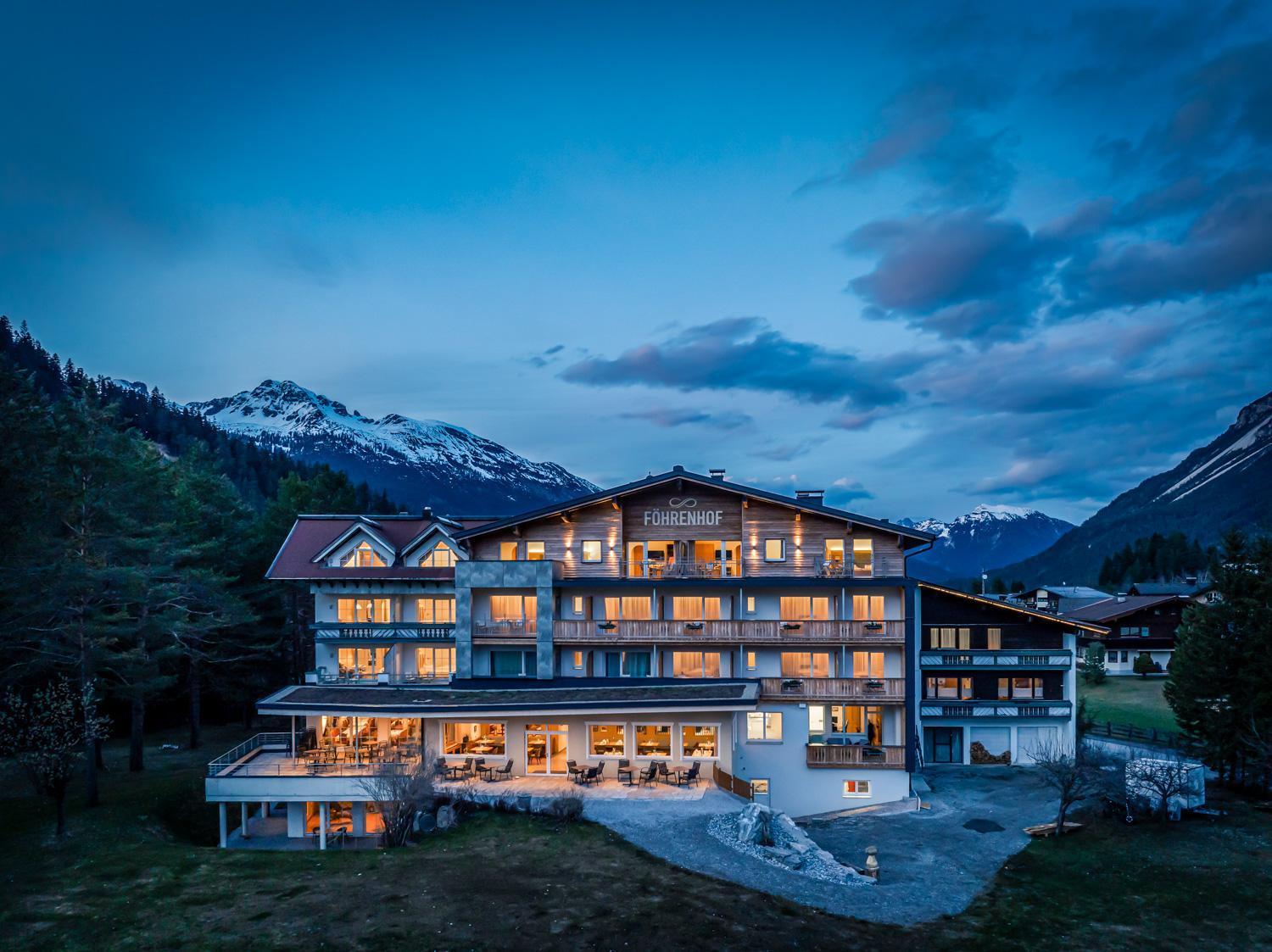 Hotel Föhrenhof Stanzach Exterior foto